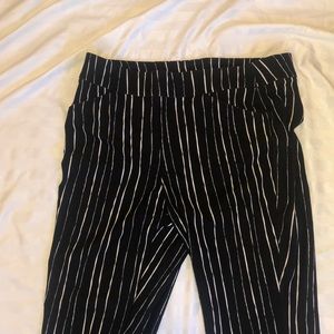 Chico’s pant. No flaws, black and white stripes.